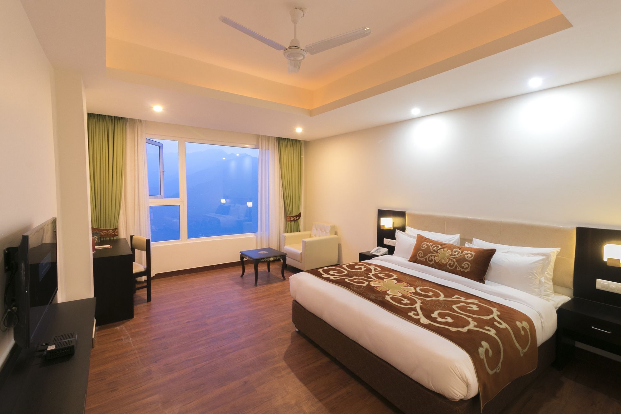 Summit Denzong Hotel & Spa Gangtok Bagian luar foto