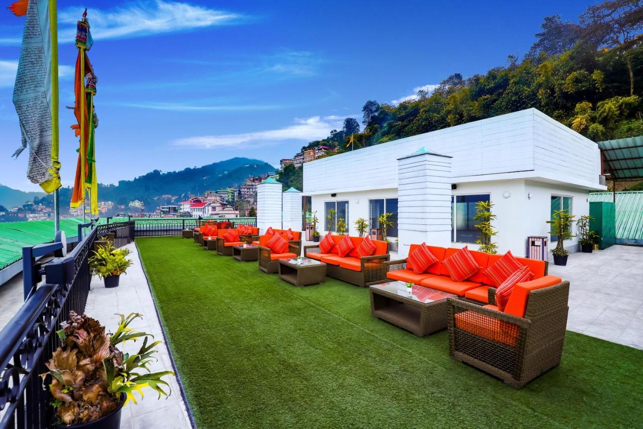 Summit Denzong Hotel & Spa Gangtok Bagian luar foto