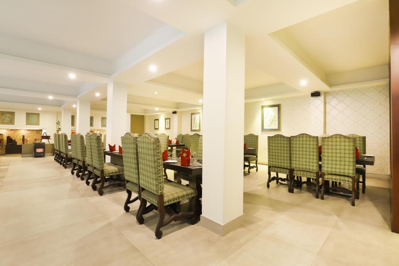 Summit Denzong Hotel & Spa Gangtok Bagian luar foto